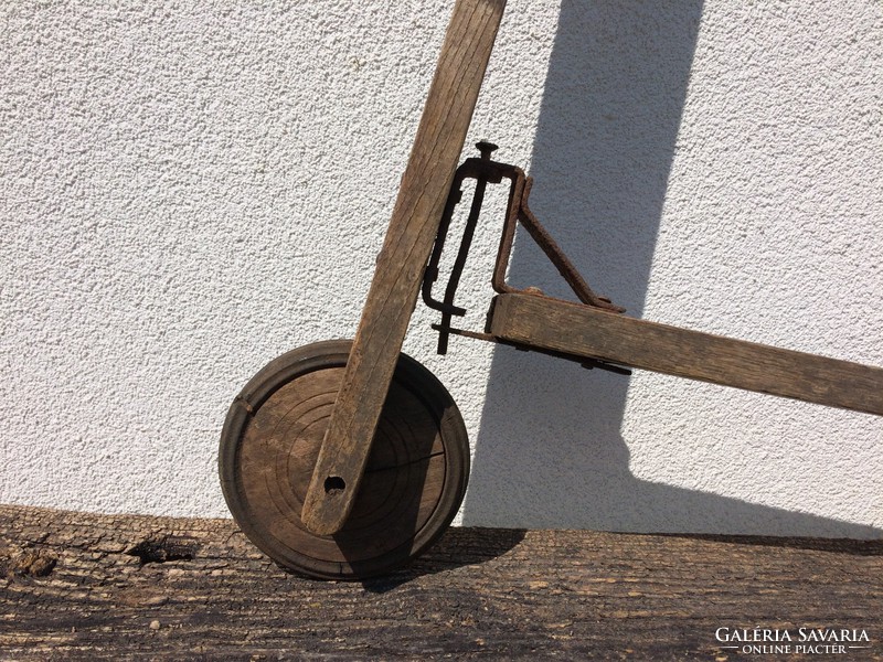 Old vintage toy old forward wooden wheel roller with 50s wooden frame