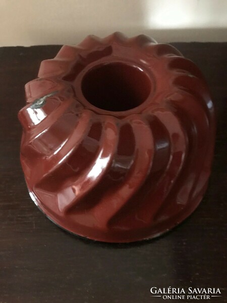 Old brown enamel frying pan. For decoration. 20 Cm in diameter