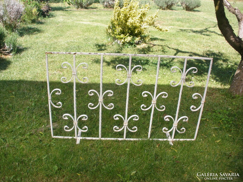 Garden wrought iron screen, mobile gate