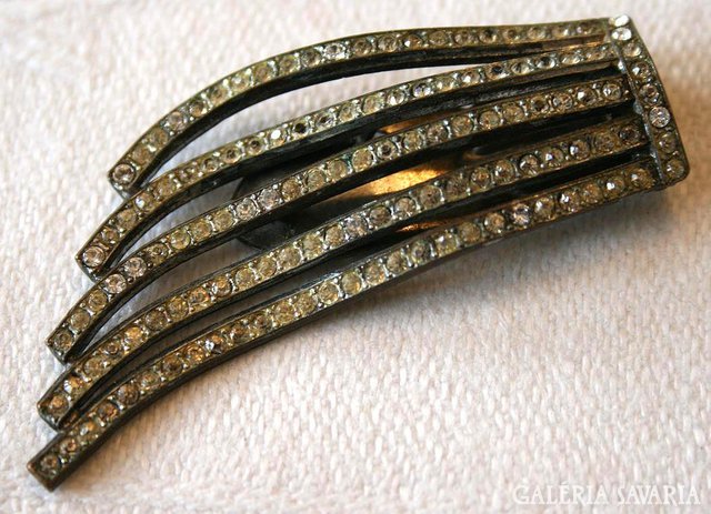 Dress clip decorated with Art Deco rhinestones