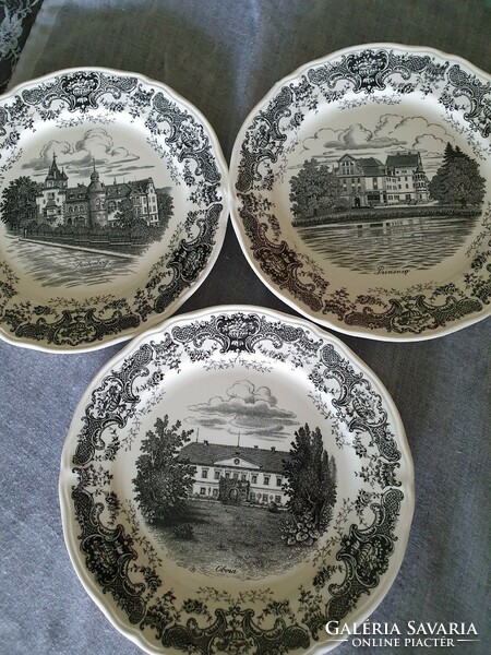 Villeroy decorative plates