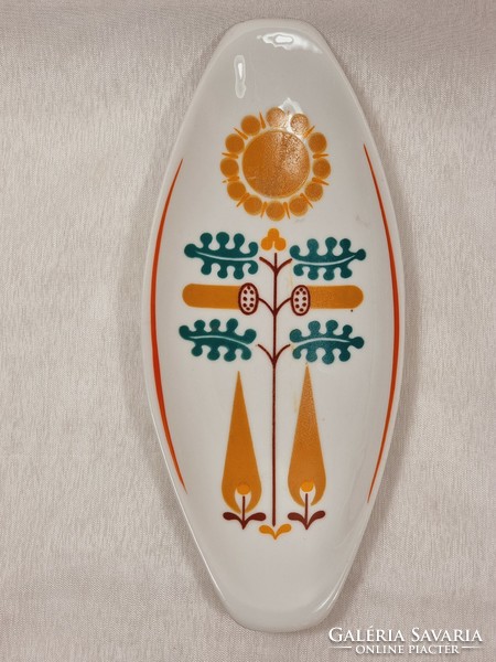 Raven's house porcelain boat-shaped bowl / serving, xx.Szd second half. Rare pattern