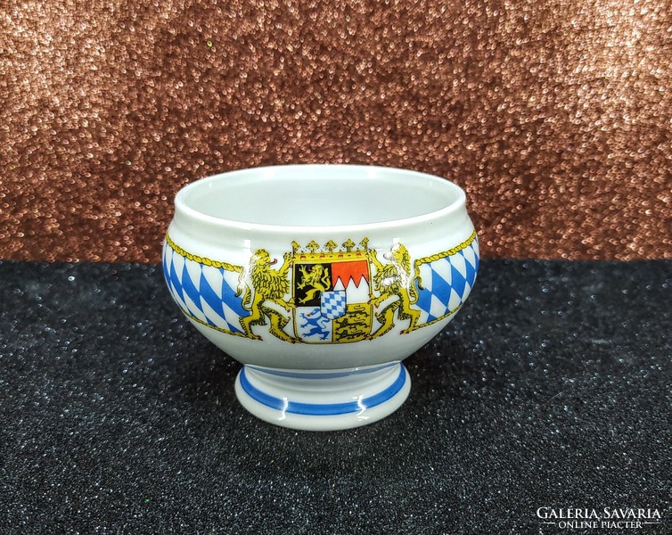 Porcelain with Seltmann Weiden Bavarian coat of arms sauce