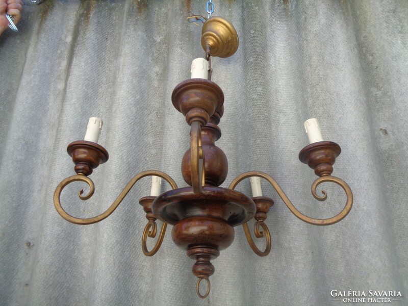 Five-pointed wooden chandelier