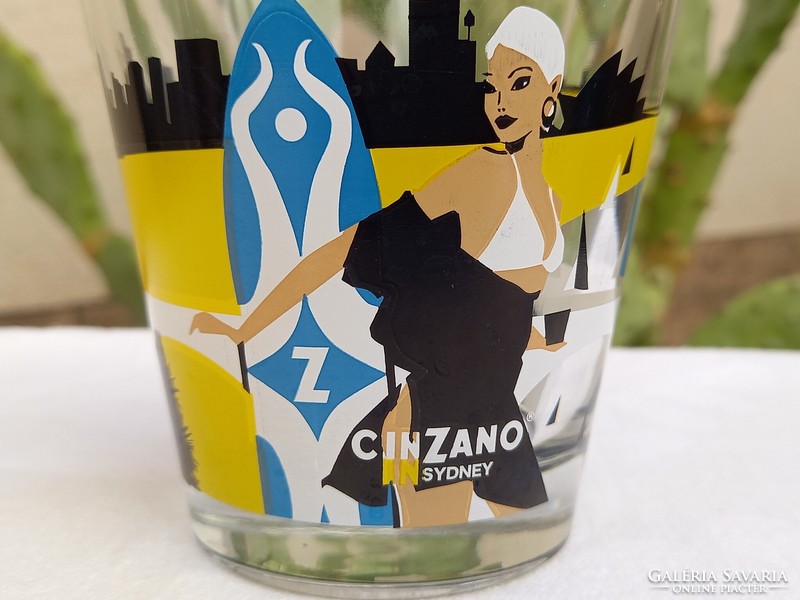 Limited edition, rare cinzano sidney glass for collectors