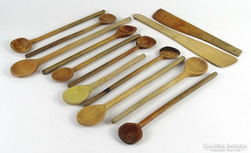 1J132 wooden spoon pack of 13 pieces