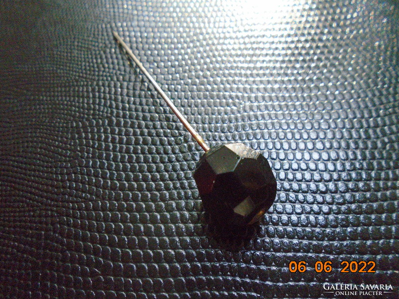 Antique faceted black ball hat