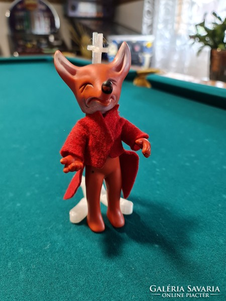 Wolf / fox plastic toy