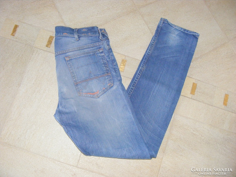Wrangler men's jeans w28 l32, unisex