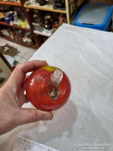Glass apple