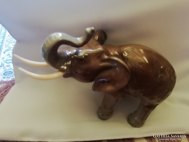 Royal dux elephant in perfect condition