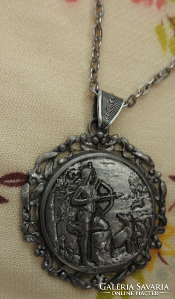 Antique large pendant triumph with a chain goddess of hunting