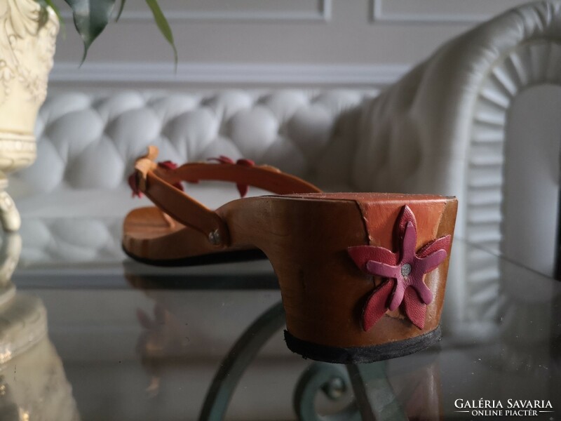 41-42 wooden slippers, Mediterranean-themed 3d appliqué colored leather flowers, rubber foam marquetry