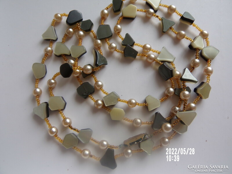 Earthy fashion necklace