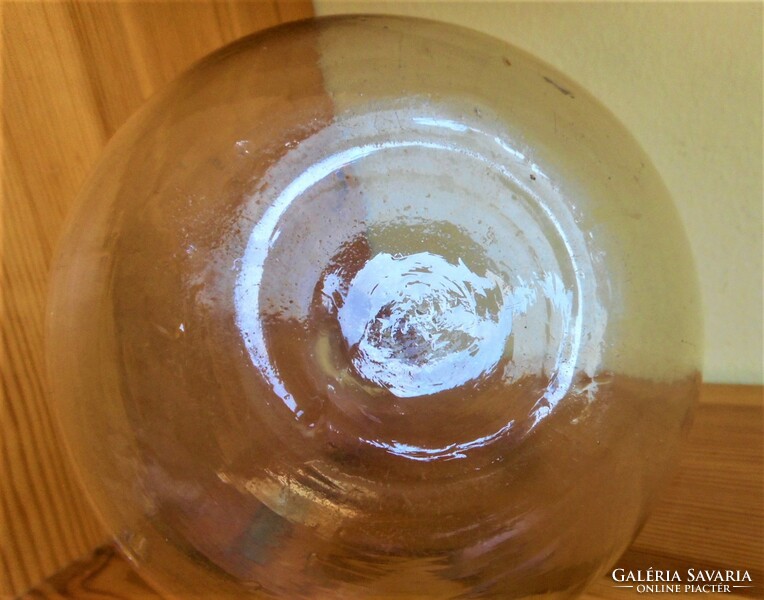 Régi, szépformájú likőrös üveg (szakított aljú)