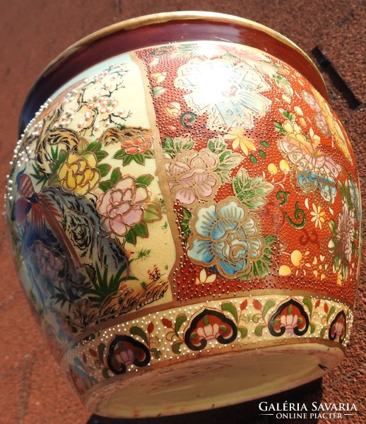 Vintage Chinese porcelain enamel planting pot vase