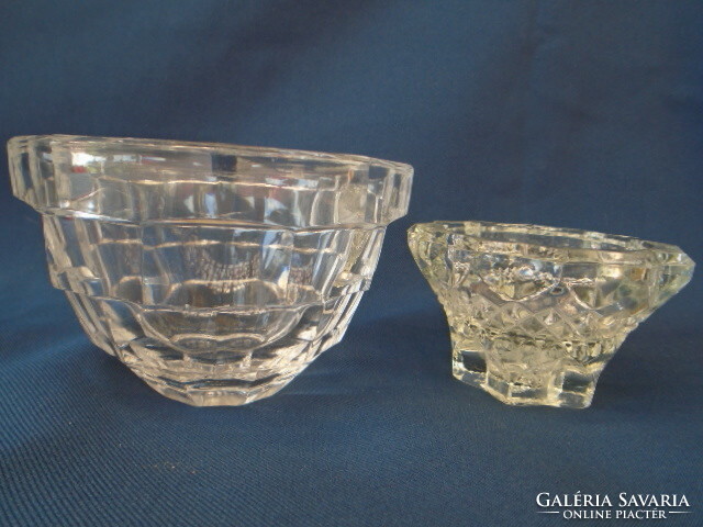 1 pc marked Swedish costa crystal glass candle richly engraved and offering 1 hazelnut