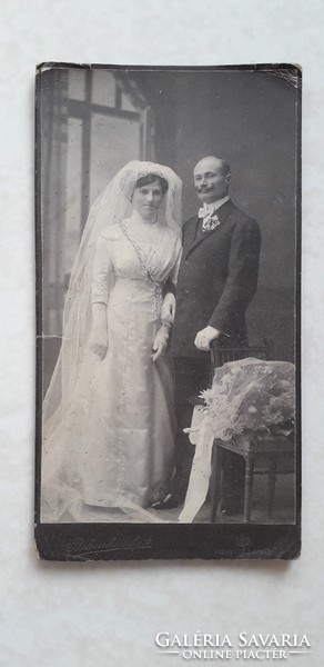 Antique wedding photo of Belocerkovszky a. Kiskunfélegyháza studio photo bride groom image