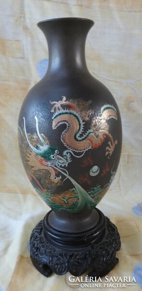 Sárkányos keleti - kínai -  váza 1958 -ból