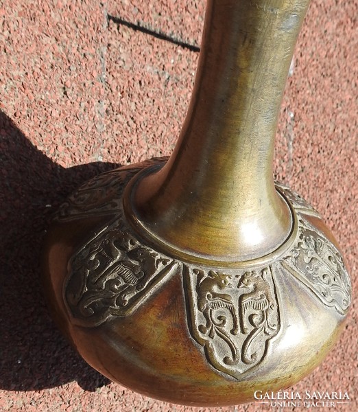 Lajos Barabás - bronze vase with embossed bronze decor