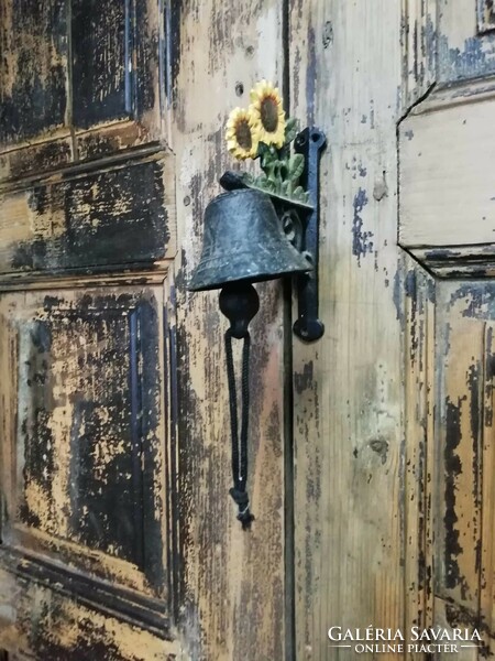 Cast iron bells, painted decorative or functional objects, patinated bells