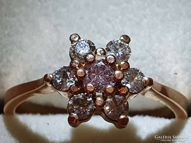 Beautiful! Brill stone modern diamond ring made of gold, the work of a Hungarian designer / jeweler!