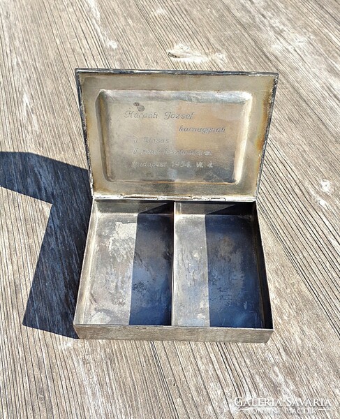 Box with cigarette cigarette with 1954 gift inscription