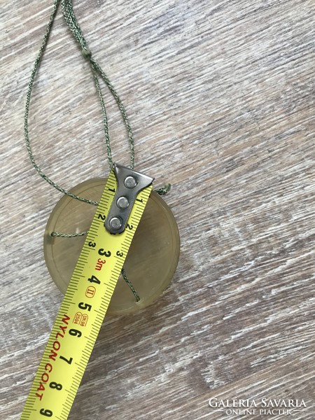 Small jewelry or pharmacy scales