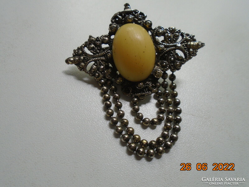 Victorian spectacular brooch with 3 rows of metal pearls