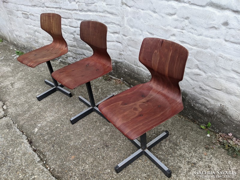 Flötotto school chairs (3 pcs)