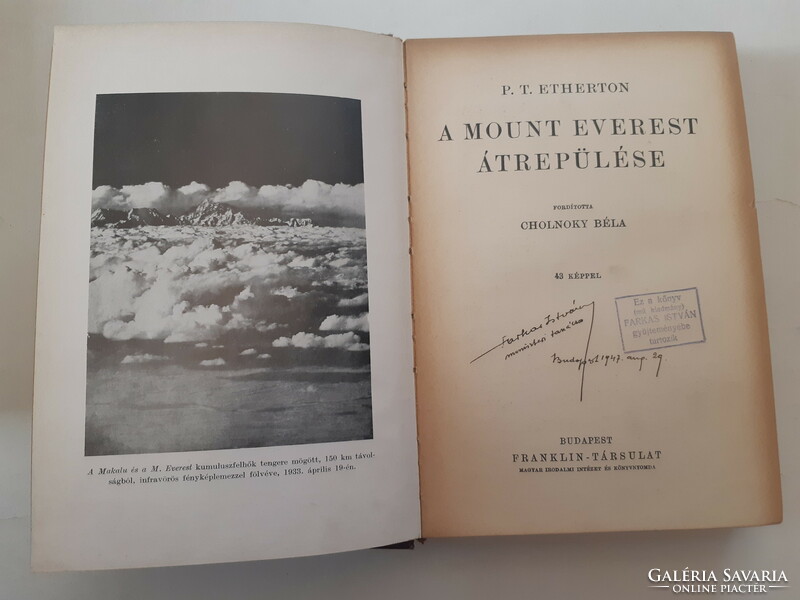 P. T. Etherton: the flight over Mount Everest is the library of the Hungarian Geographical Society
