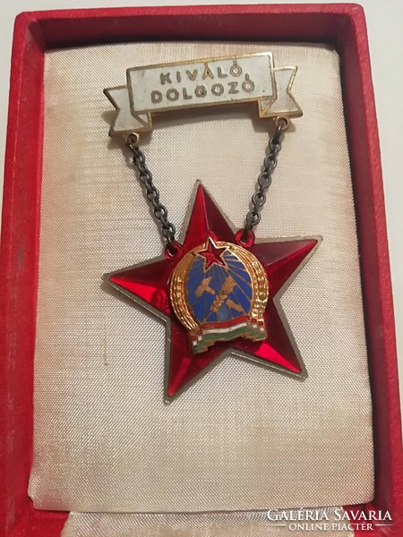 ~1950. 'Excellent worker' enameled metal medal with cancer coat of arms