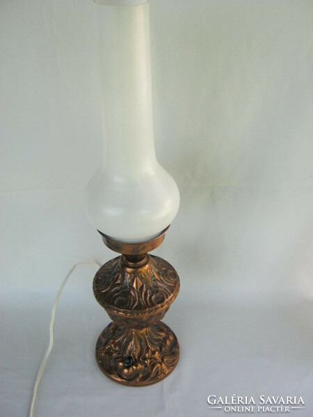 Retro ... asztali lámpa díszes fém talprésszel petróleumlámpa forma nagy méretű 48 cm