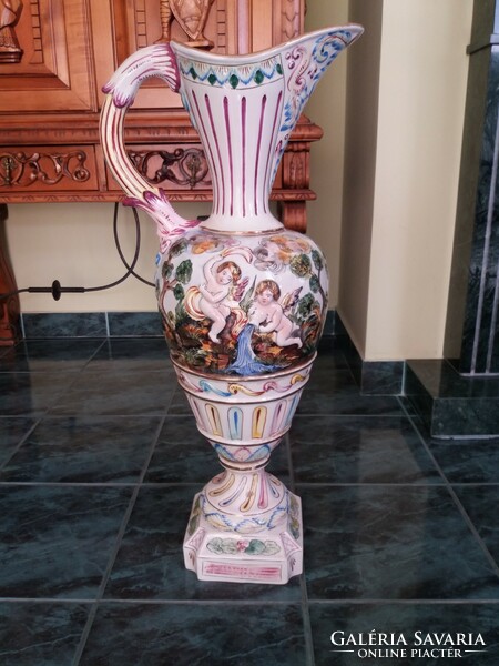 Capodimonte. A giant vase.