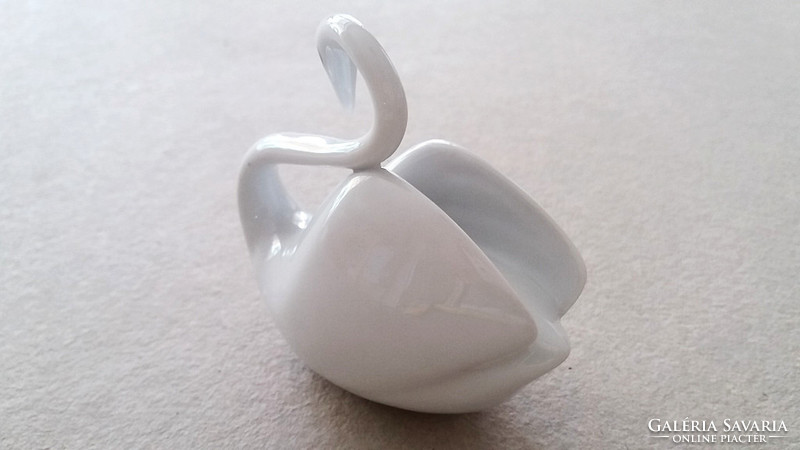 Old Hólloháza porcelain white swan 8 cm