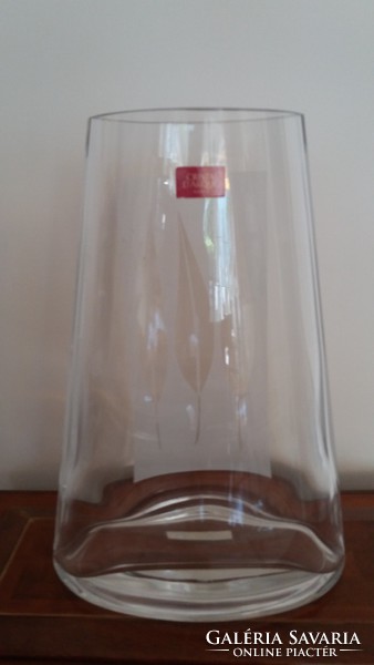 Modern French crystal vase leaf pattern glass vase