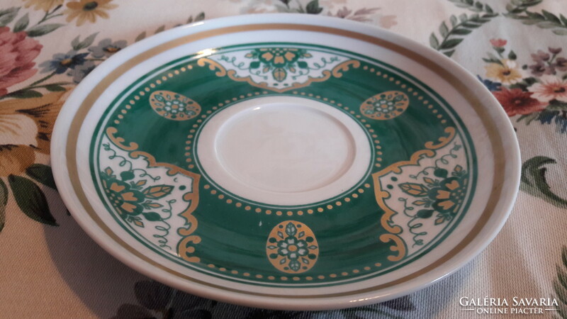 Zöld teás csésze tányérokkal, porcelán reggeliző szett (L2455)