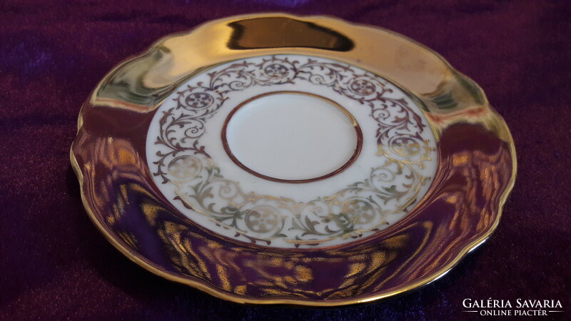 Gold porcelain coffee cup with saucer, for collection 1. (L2456)