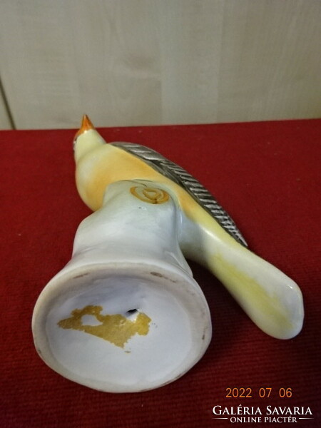 Bodrogkeresztúr ceramic figurine, a bird with a yellow beak. He has! Jokai.