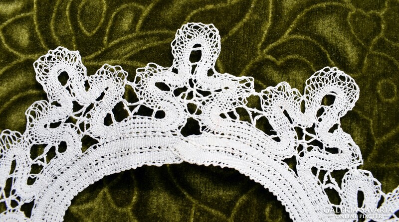 Antique handwork beaten lace collar dress ornament 27.5 x 26.5 cm