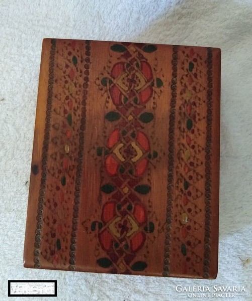 Um2 antique rarity 40 pcs.Os tiered decorative colorful folk motif cigarette storage