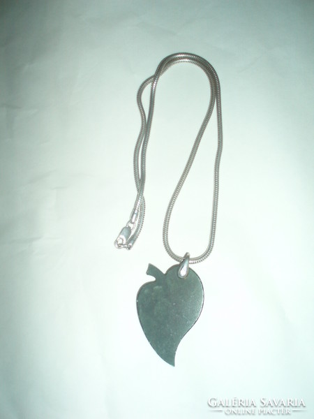 Vintage silver necklace with jade and pendant
