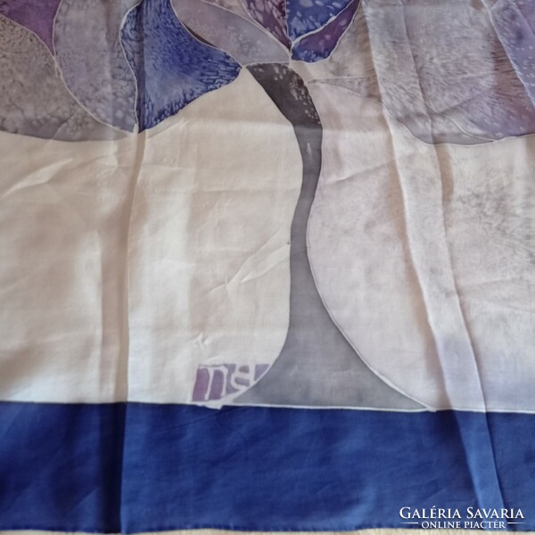Tiszta selyem, kézzel festett női kendő, 86 x 88 cm