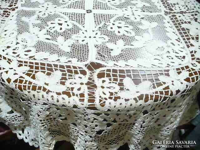 Vert lace antique larger tablecloth