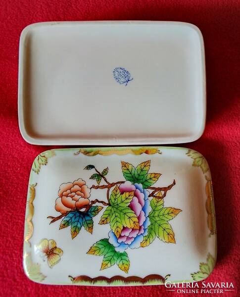 Herend porcelain box, cigarette holder
