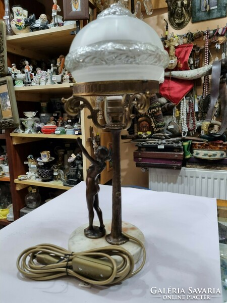 Régi Felújított réz figurális asztali lámpa
