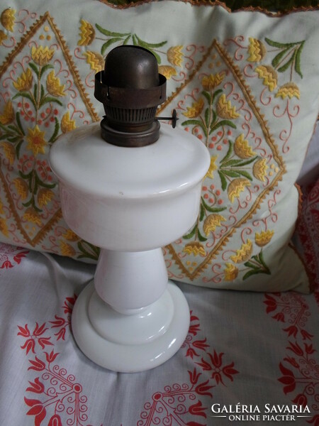 Old kerosene lamp (white, glass)