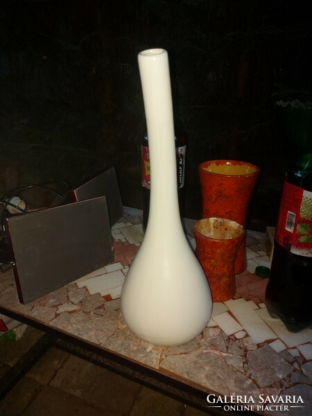40 Cm, ceramic vase, stylized thieves...Flawless!