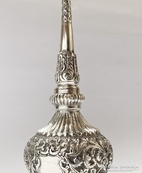 Antik indiai ezüst rózsavíz-locsoló flaska.