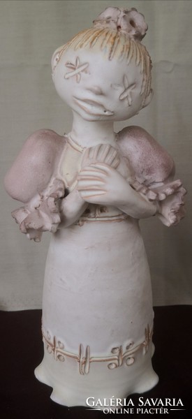 DT/066 - Kovács Éva Orsolya keramikus – Örvendő lány